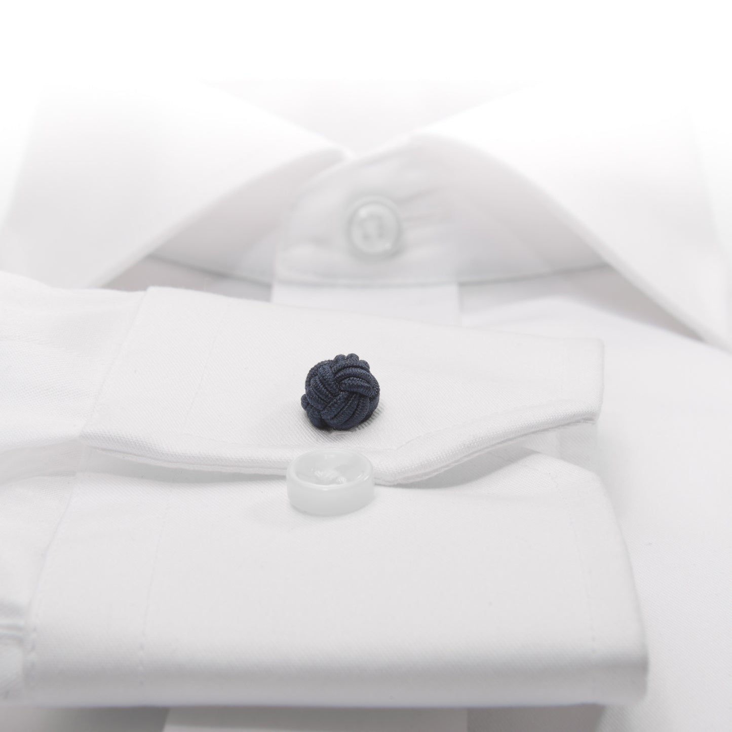 Knot-on-bar Cufflink - 600 navy